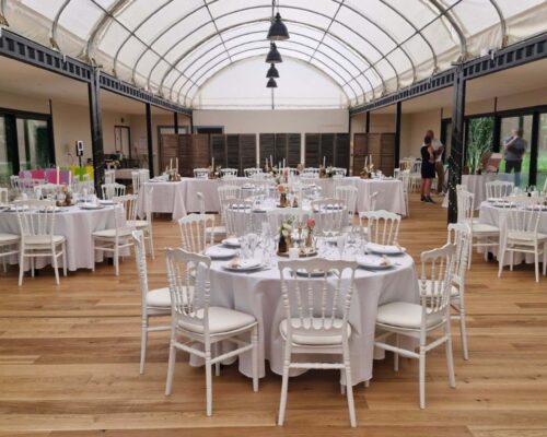 Mariage élégant au Domaine de la Balanderie : Location de linge, vaisselle et décoration